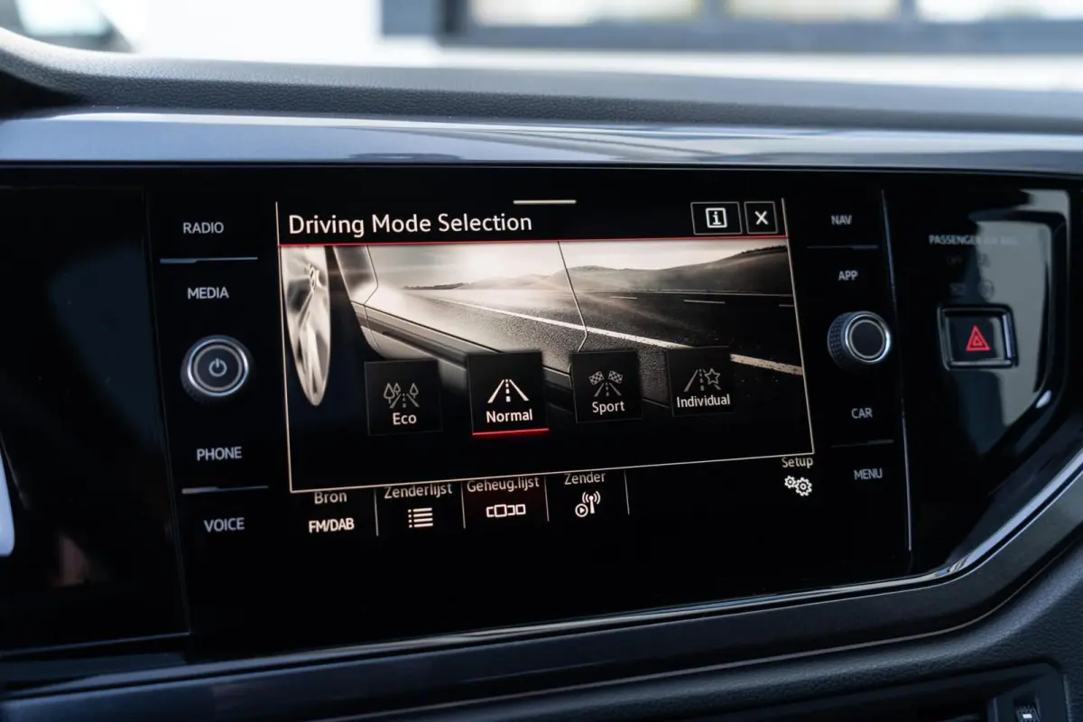 2.0 TSI GTI 207PK PANO / CAMERA / KEYLESS / BEATS / ACC / 18 INCH