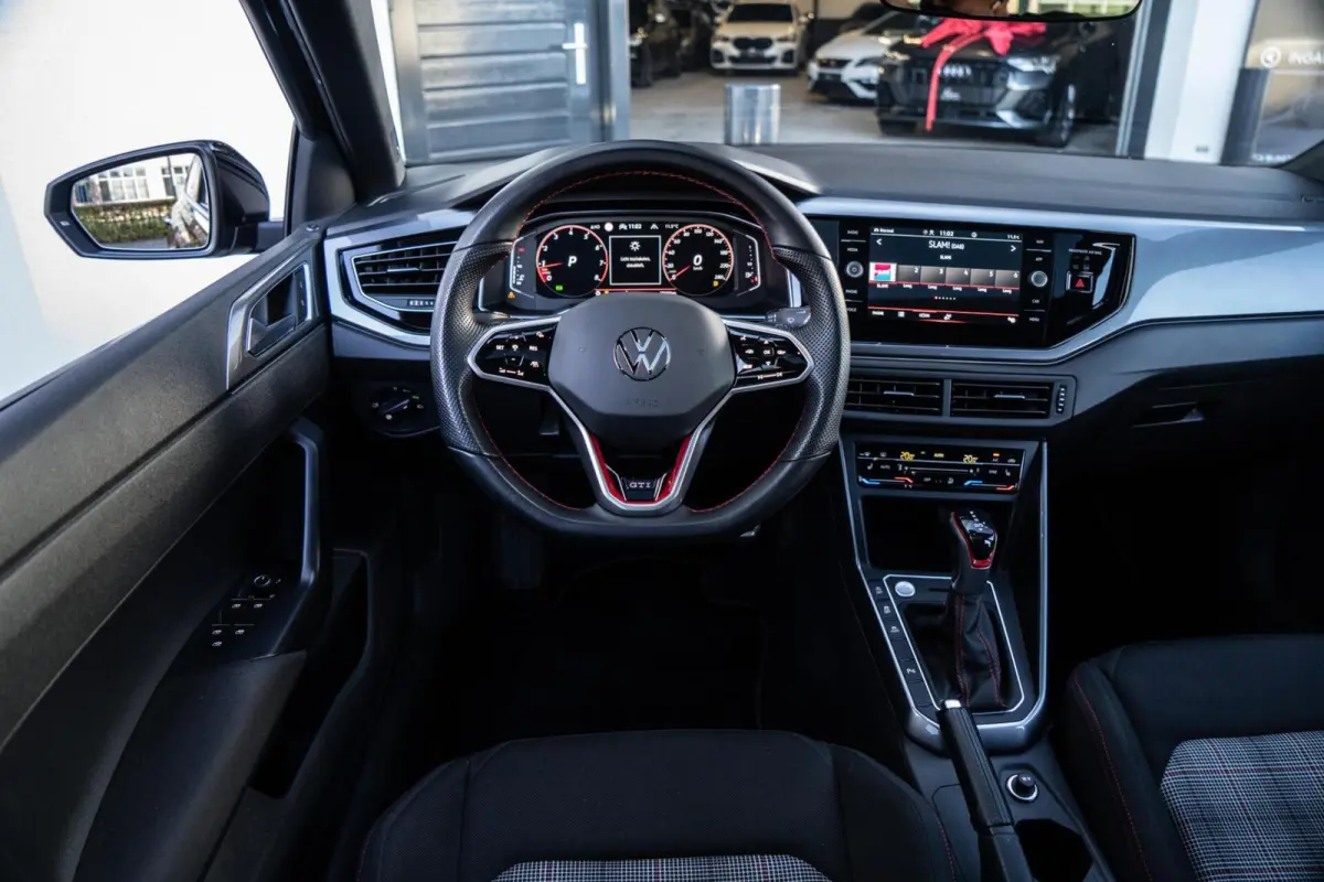 2.0 TSI GTI 207PK PANO / CAMERA / KEYLESS / BEATS / ACC / 18 INCH