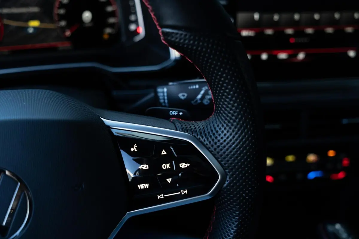 2.0 TSI GTI 207PK PANO / CAMERA / KEYLESS / BEATS / ACC / 18 INCH
