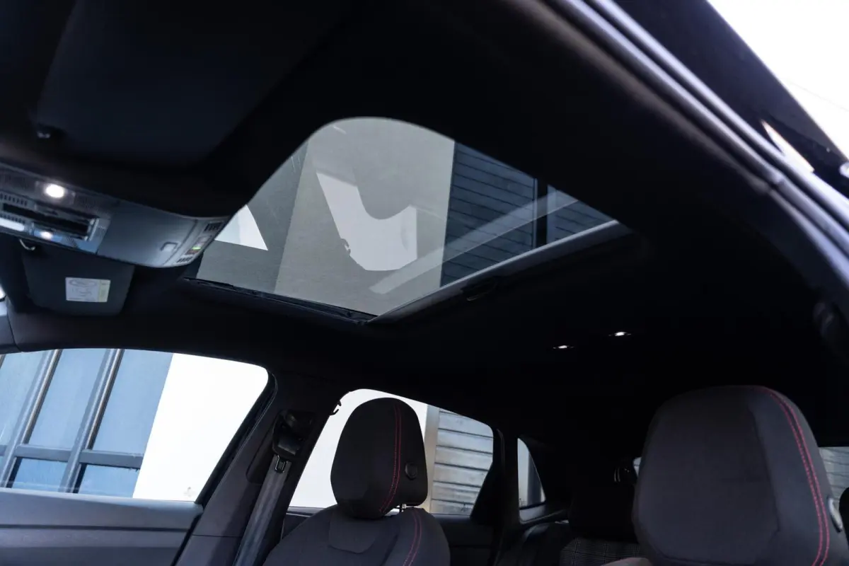 2.0 TSI GTI 207PK PANO / CAMERA / KEYLESS / BEATS / ACC / 18 INCH