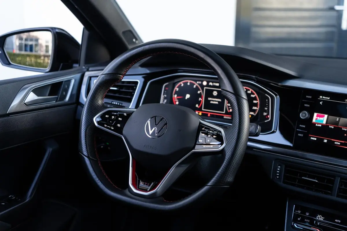 2.0 TSI GTI 207PK PANO / CAMERA / KEYLESS / BEATS / ACC / 18 INCH