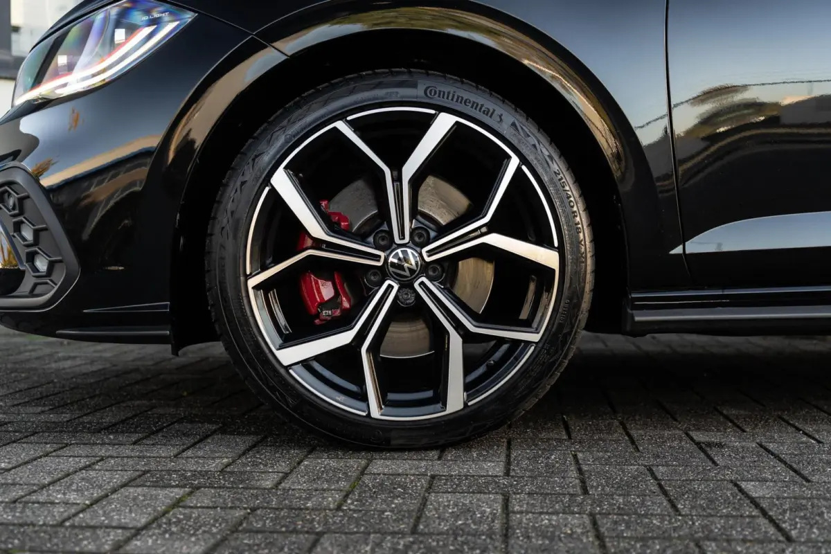 2.0 TSI GTI 207PK PANO / CAMERA / KEYLESS / BEATS / ACC / 18 INCH