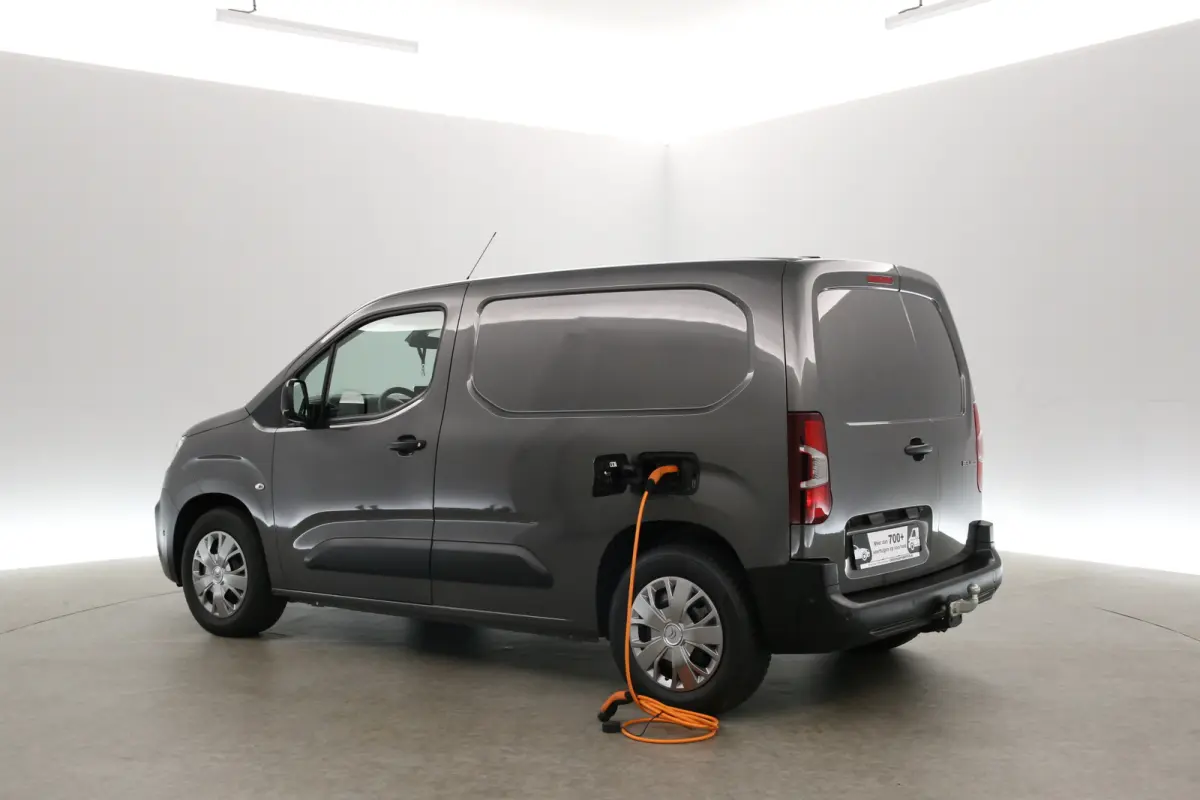136PK 50 kWh | Snelladen | SOH 90% | 3 Zits | Clima | Camera | Carplay | Trekhaak | Parkeersens.