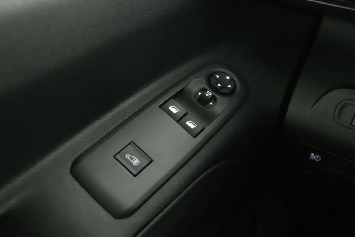 136PK 50 kWh | Snelladen | SOH 90% | 3 Zits | Clima | Camera | Carplay | Trekhaak | Parkeersens.