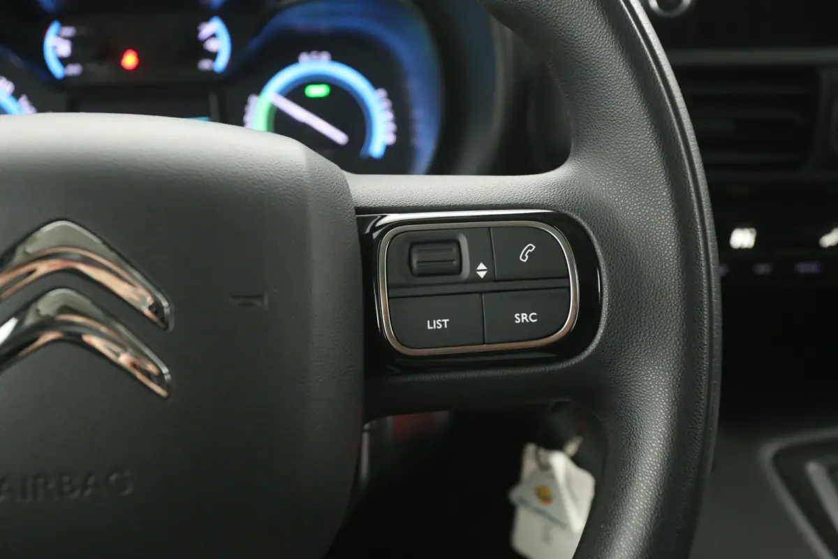 136PK 50 kWh | Snelladen | SOH 90% | 3 Zits | Clima | Camera | Carplay | Trekhaak | Parkeersens.