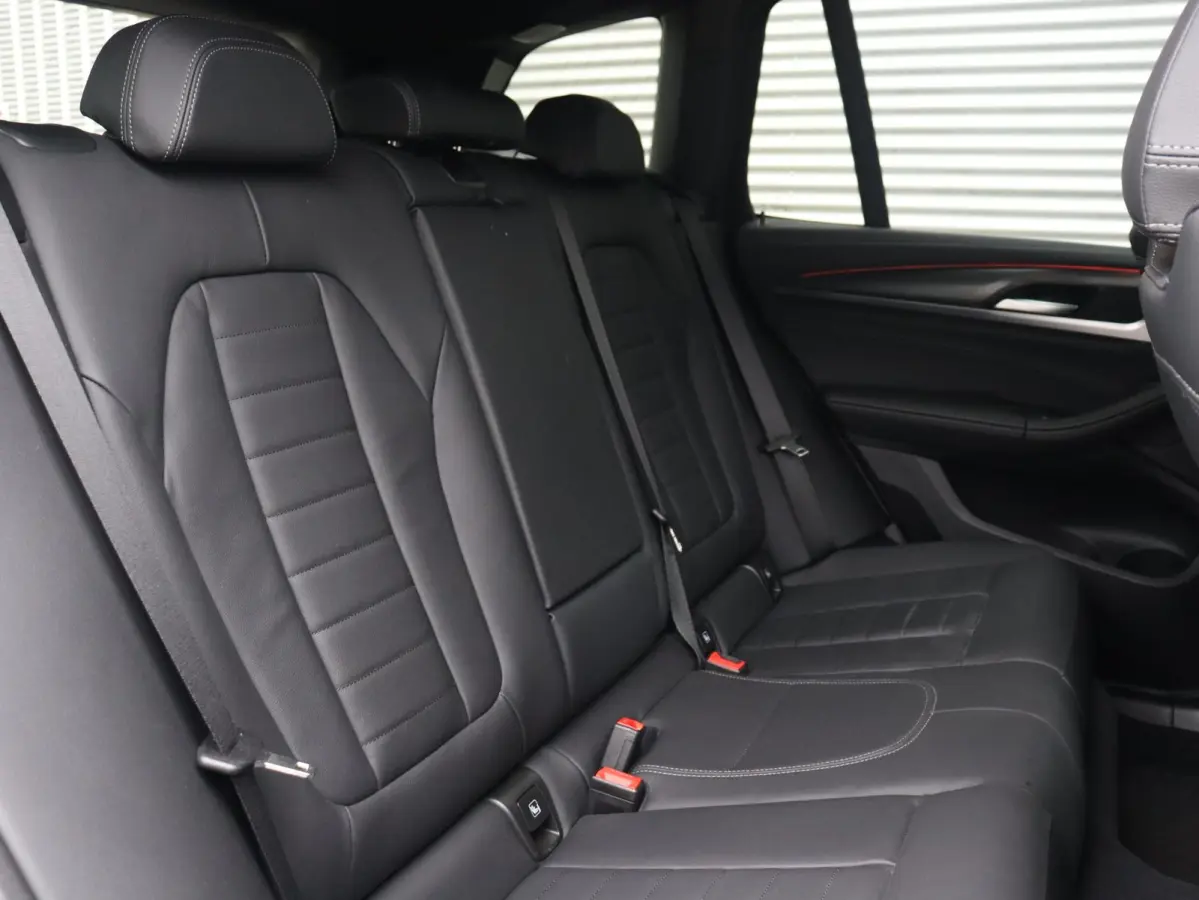 xDrive30e | High Executive | M Sportpakket | Head-Up | Elektr. Stoelen | Hi-Fi | Parking Pack | Comfort Access | 20'' LMV