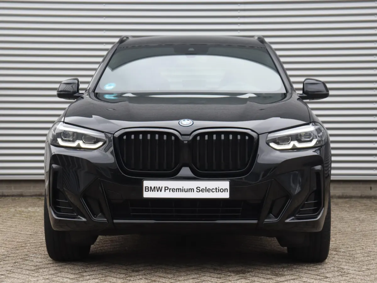 xDrive30e | High Executive | M Sportpakket | Head-Up | Elektr. Stoelen | Hi-Fi | Parking Pack | Comfort Access | 20'' LMV
