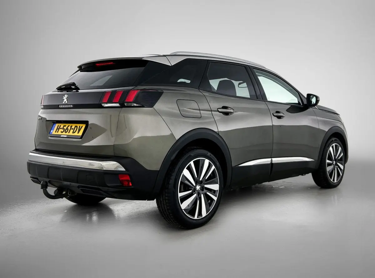 1.2 130pk Allure | Trekhaak | Elektrische Achterklep | Navigatie | Climate Control | Cruise Control | Achteruitrijcamera | 19"LMV | Apple Carplay/Android Auto |