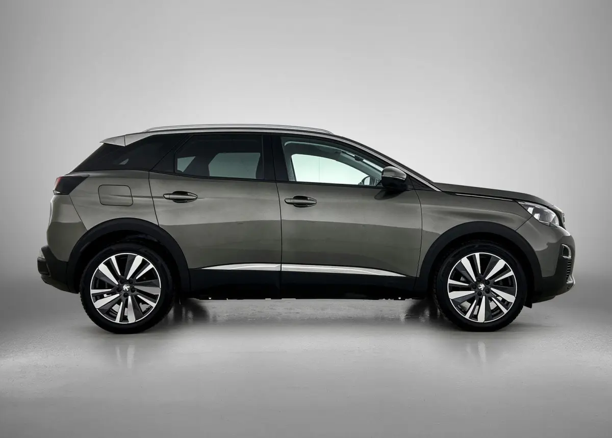 1.2 130pk Allure | Trekhaak | Elektrische Achterklep | Navigatie | Climate Control | Cruise Control | Achteruitrijcamera | 19"LMV | Apple Carplay/Android Auto |