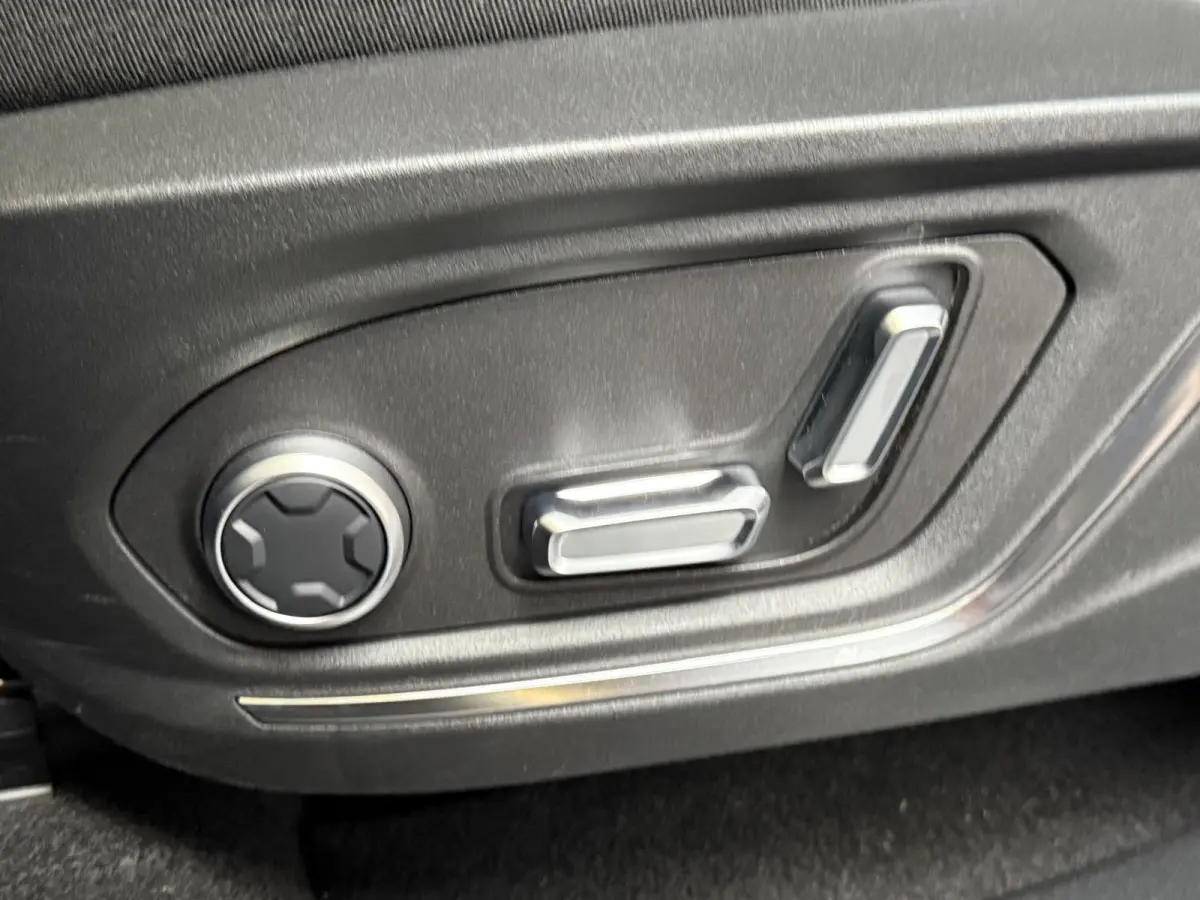 1.5 PHEV 261 PK Zwarte Hemel, Pano, Navi, Camera