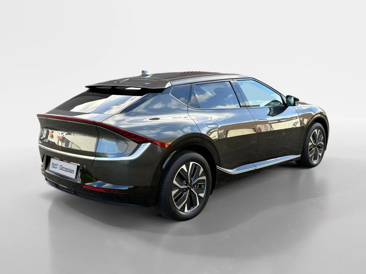 Plus AWD 77.4 kWh | 100% SOH | Camera | Adaptieve Cruise Control | Elektrische achterklep | Stoelverwarming + ventilatie | Apple Carplay/Android Auto | Lichtmetalen Velgen |