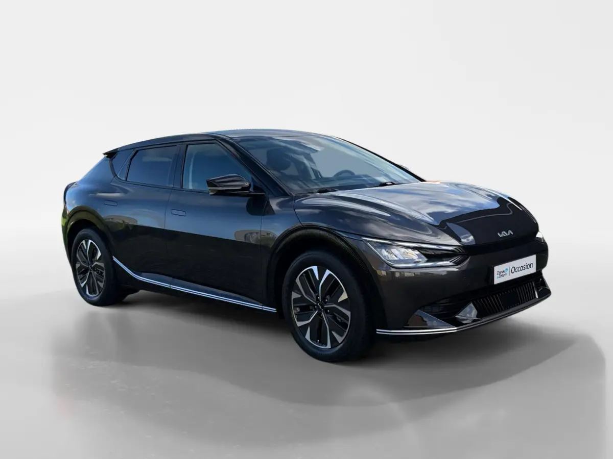 Plus AWD 77.4 kWh | 100% SOH | Camera | Adaptieve Cruise Control | Elektrische achterklep | Stoelverwarming + ventilatie | Apple Carplay/Android Auto | Lichtmetalen Velgen |