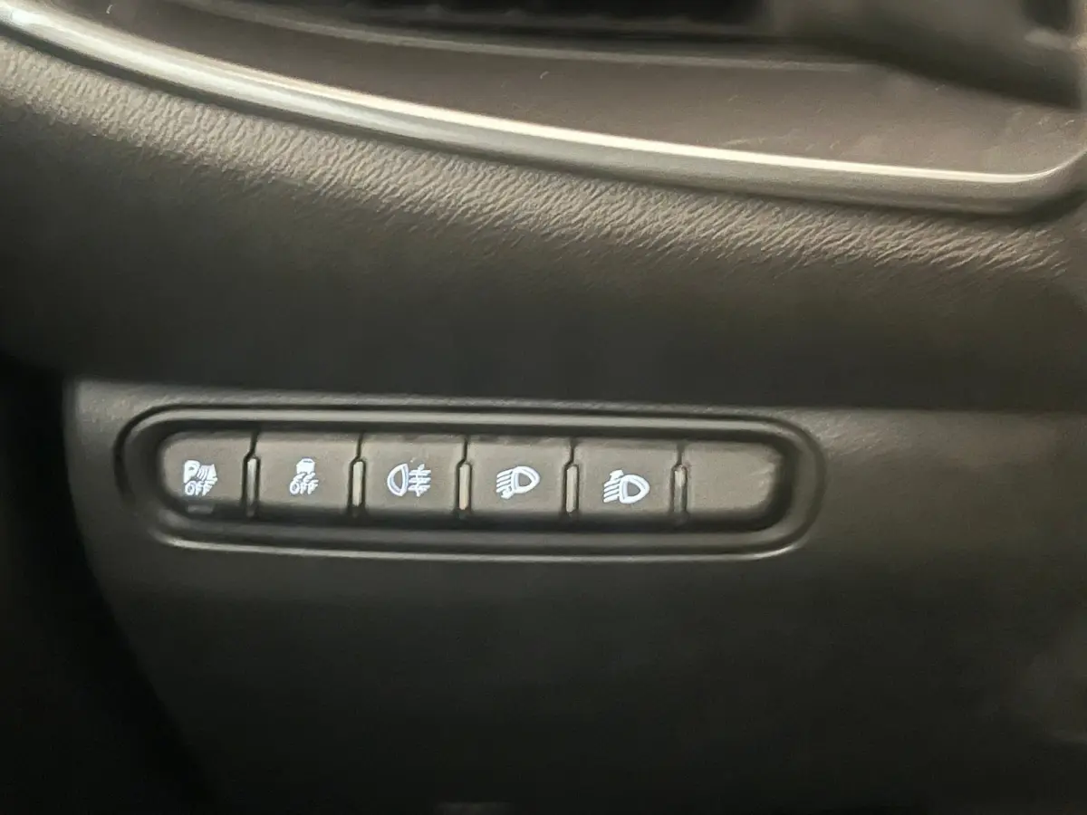La Prima 42 kWh 3+1 Panorama Dak | Adaptieve Cruise | Parkeersensoren Voor + Achter | Camera | 17" Lichtmetaal | Achteruitrijcamera | Airco (automatisch) | Apple Carplay/Android Auto|telefoo