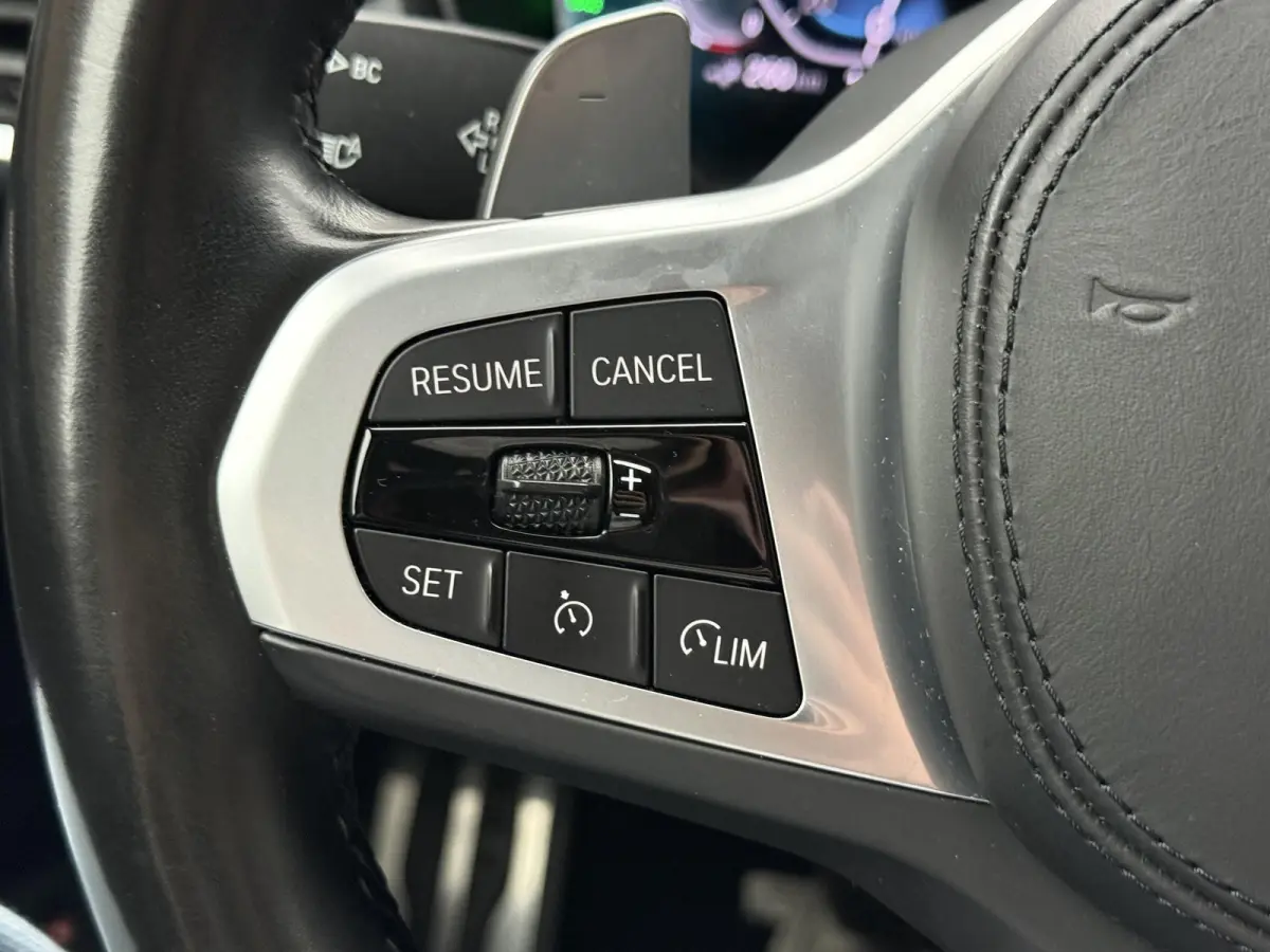 xDrive30e High Executive | Pano | Hud | Laser |