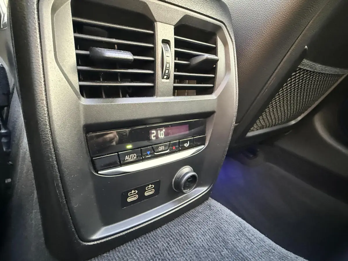 330i M-Sport|PANO|HuD|Hifi|19''|Camera