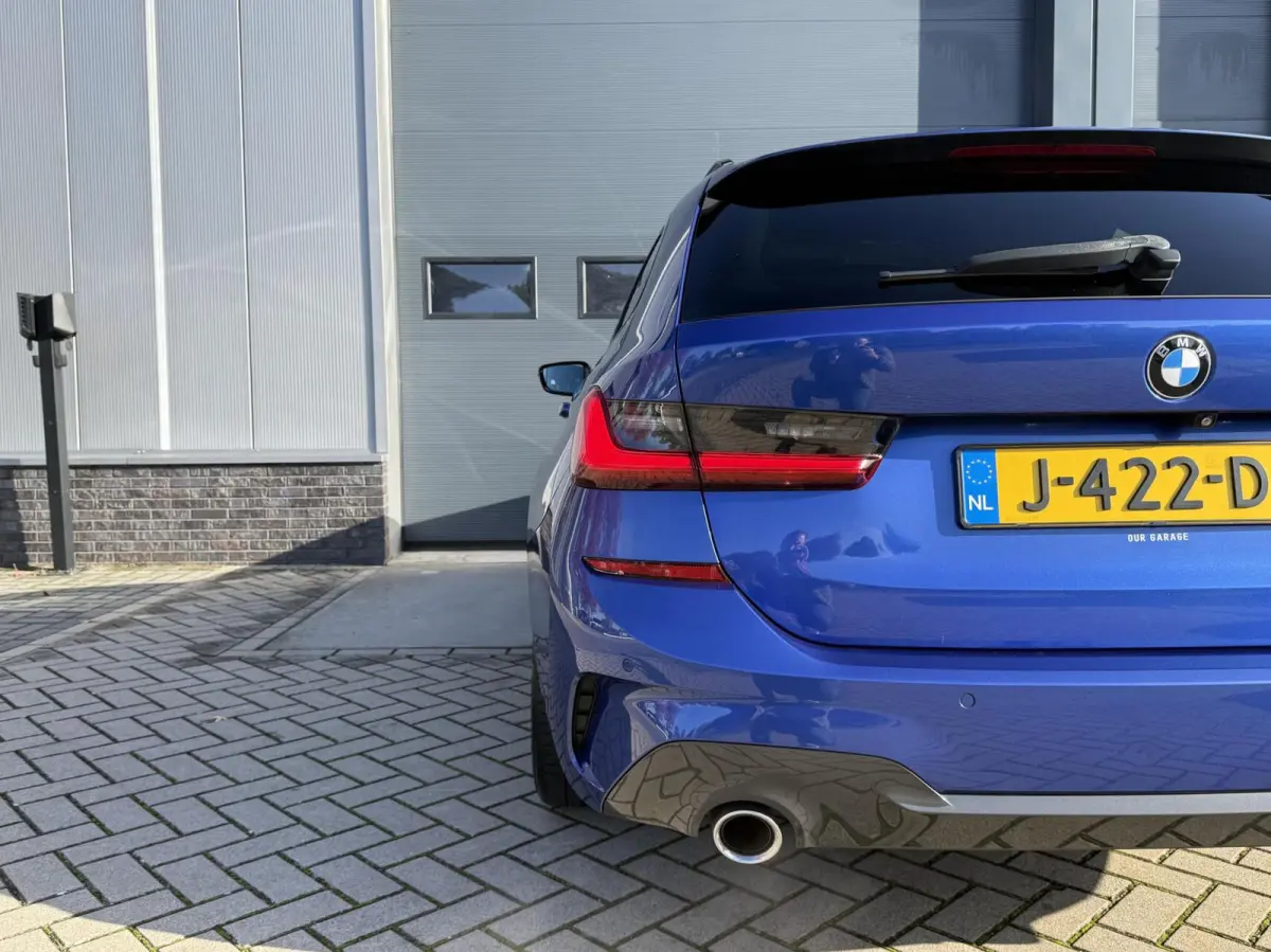 330i M-Sport|PANO|HuD|Hifi|19''|Camera