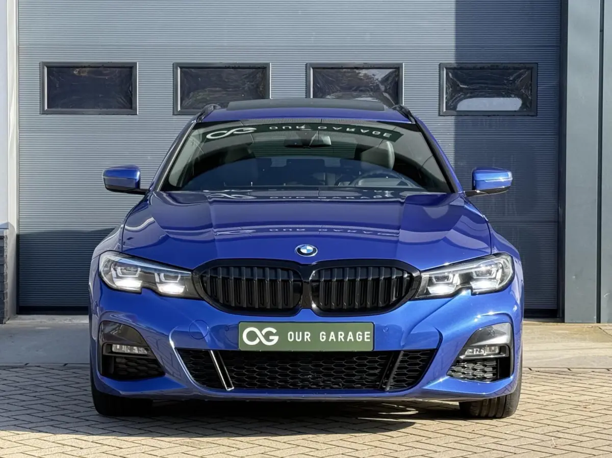 330i M-Sport|PANO|HuD|Hifi|19''|Camera