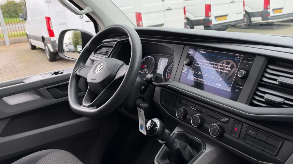 2.0 TDI 81KW 110PK L2H1 DC DUBBELE CABINE EURO 6 AIRCO/ NAVIGATIE/ CRUISE CONTROL/ 100% DEALERONDERHOUDEN