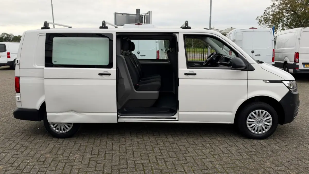 2.0 TDI 81KW 110PK L2H1 DC DUBBELE CABINE EURO 6 AIRCO/ NAVIGATIE/ CRUISE CONTROL/ 100% DEALERONDERHOUDEN
