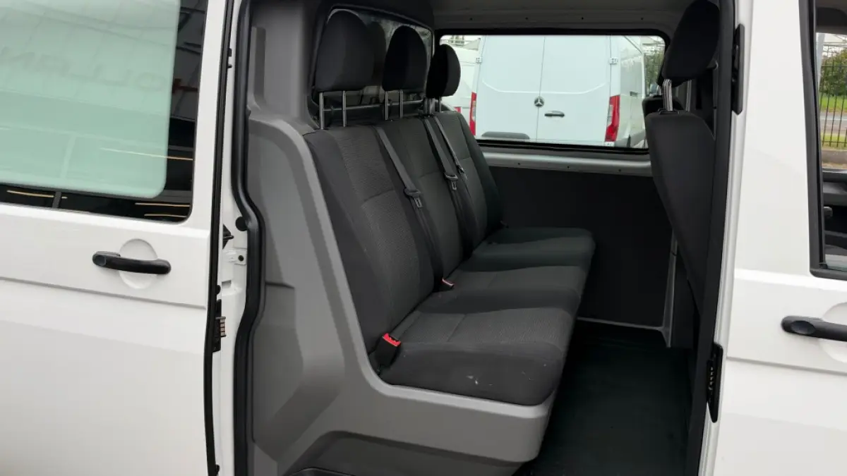 2.0 TDI 81KW 110PK L2H1 DC DUBBELE CABINE EURO 6 AIRCO/ NAVIGATIE/ CRUISE CONTROL/ 100% DEALERONDERHOUDEN