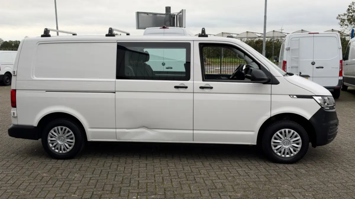 2.0 TDI 81KW 110PK L2H1 DC DUBBELE CABINE EURO 6 AIRCO/ NAVIGATIE/ CRUISE CONTROL/ 100% DEALERONDERHOUDEN