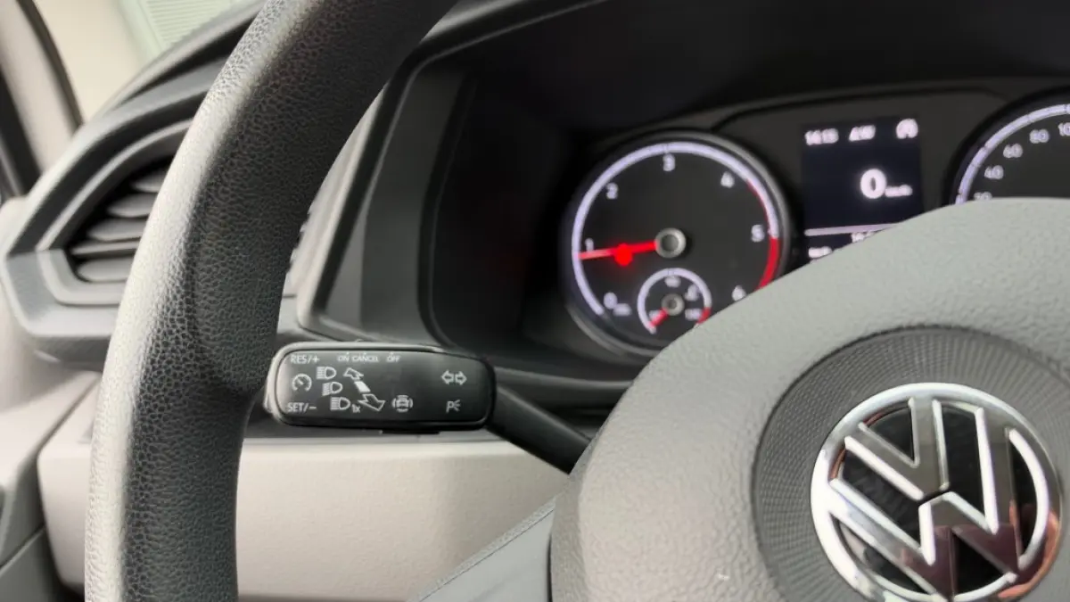 2.0 TDI 81KW 110PK L2H1 DC DUBBELE CABINE EURO 6 AIRCO/ NAVIGATIE/ CRUISE CONTROL/ 100% DEALERONDERHOUDEN