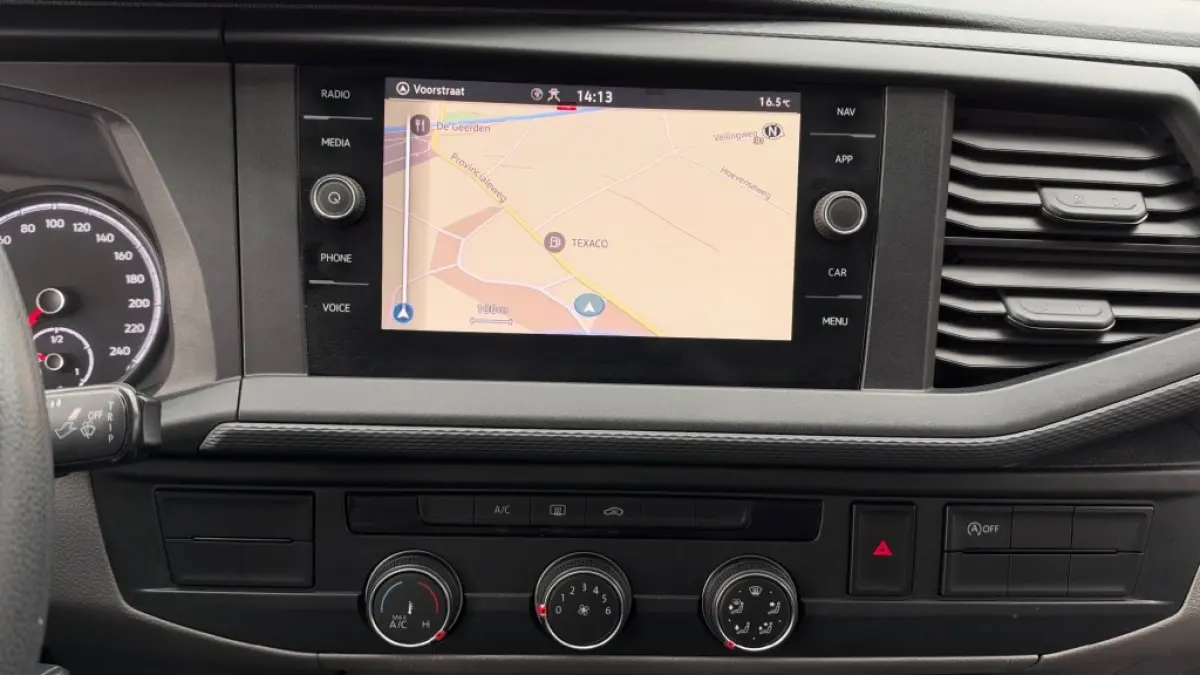 2.0 TDI 81KW 110PK L2H1 DC DUBBELE CABINE EURO 6 AIRCO/ NAVIGATIE/ CRUISE CONTROL/ 100% DEALERONDERHOUDEN