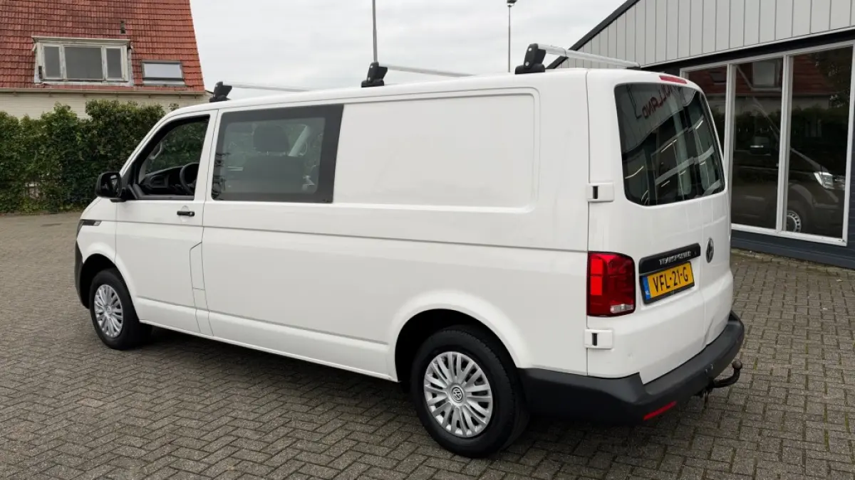 2.0 TDI 81KW 110PK L2H1 DC DUBBELE CABINE EURO 6 AIRCO/ NAVIGATIE/ CRUISE CONTROL/ 100% DEALERONDERHOUDEN