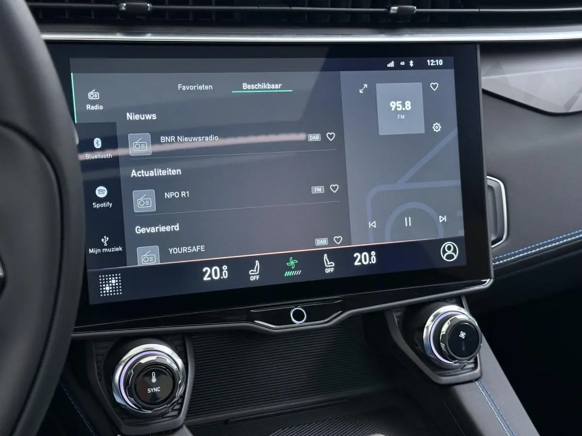 1.5 263pk Plugin Hybrid Automaat | Navigatie | Camera | Elektrisch verstelbare bestuurdersstoel | Panorama dak | Lichtmetalen velgen | Elektrische achterklep | Cruise control