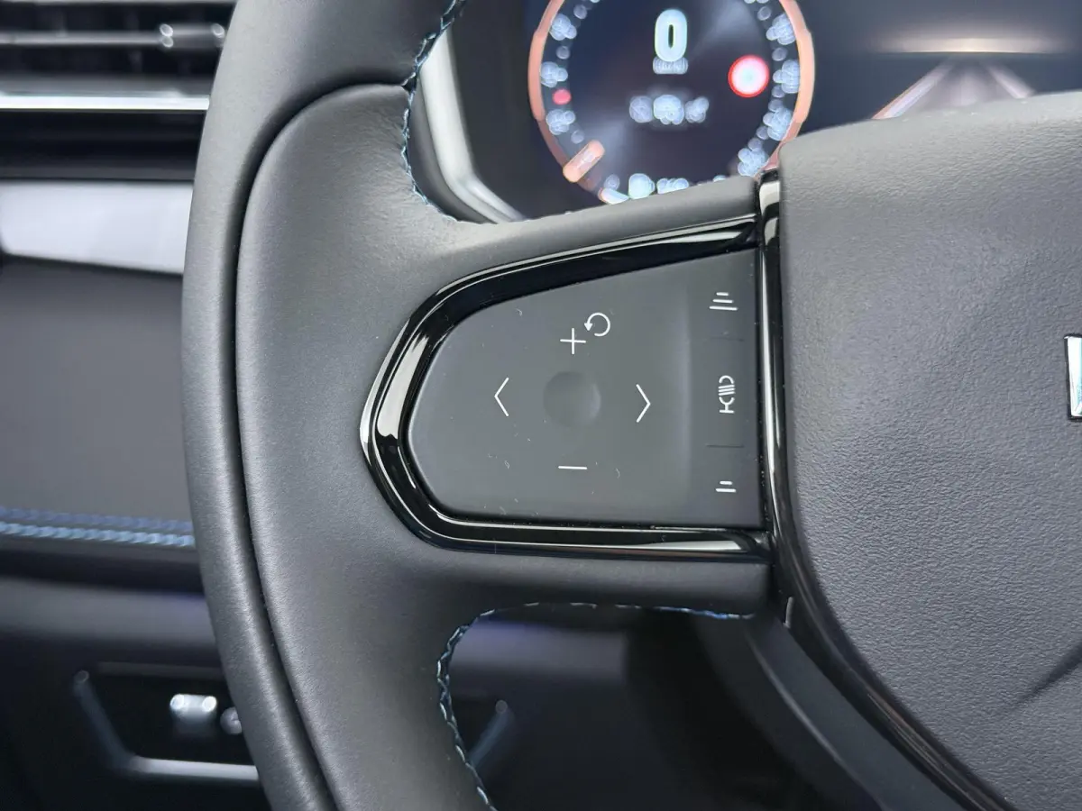 1.5 263pk Plugin Hybrid Automaat | Navigatie | Camera | Elektrisch verstelbare bestuurdersstoel | Panorama dak | Lichtmetalen velgen | Elektrische achterklep | Cruise control
