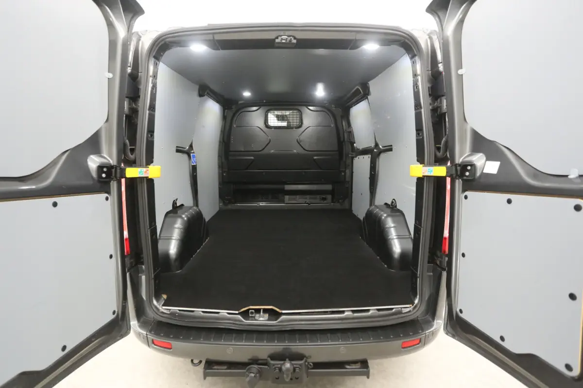 2.0 TDCI L1H1 Sport | Marge | Automaat | Airco | Camera | Cruise | Carplay | 3 Zits | Trekhaak