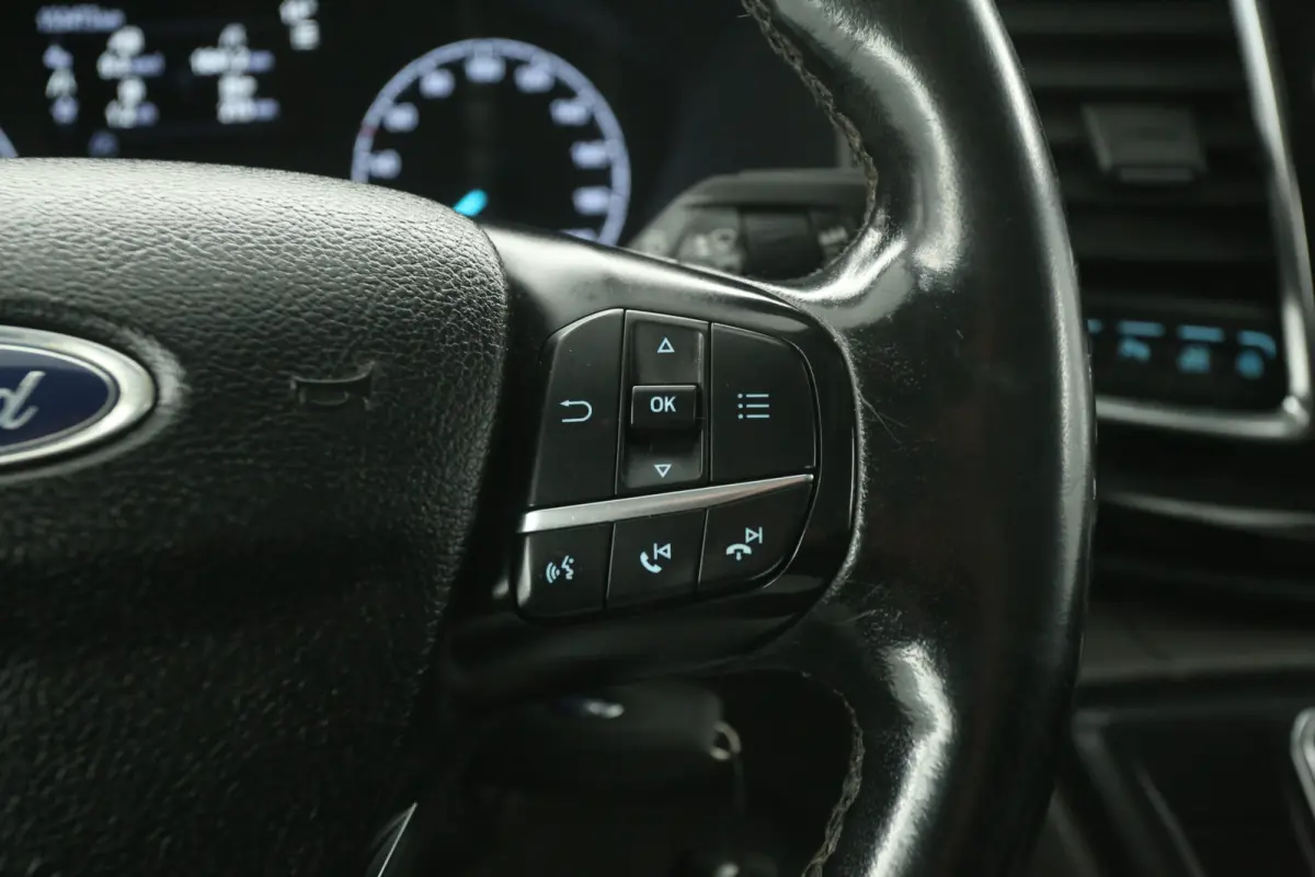 2.0 TDCI L1H1 Sport | Marge | Automaat | Airco | Camera | Cruise | Carplay | 3 Zits | Trekhaak
