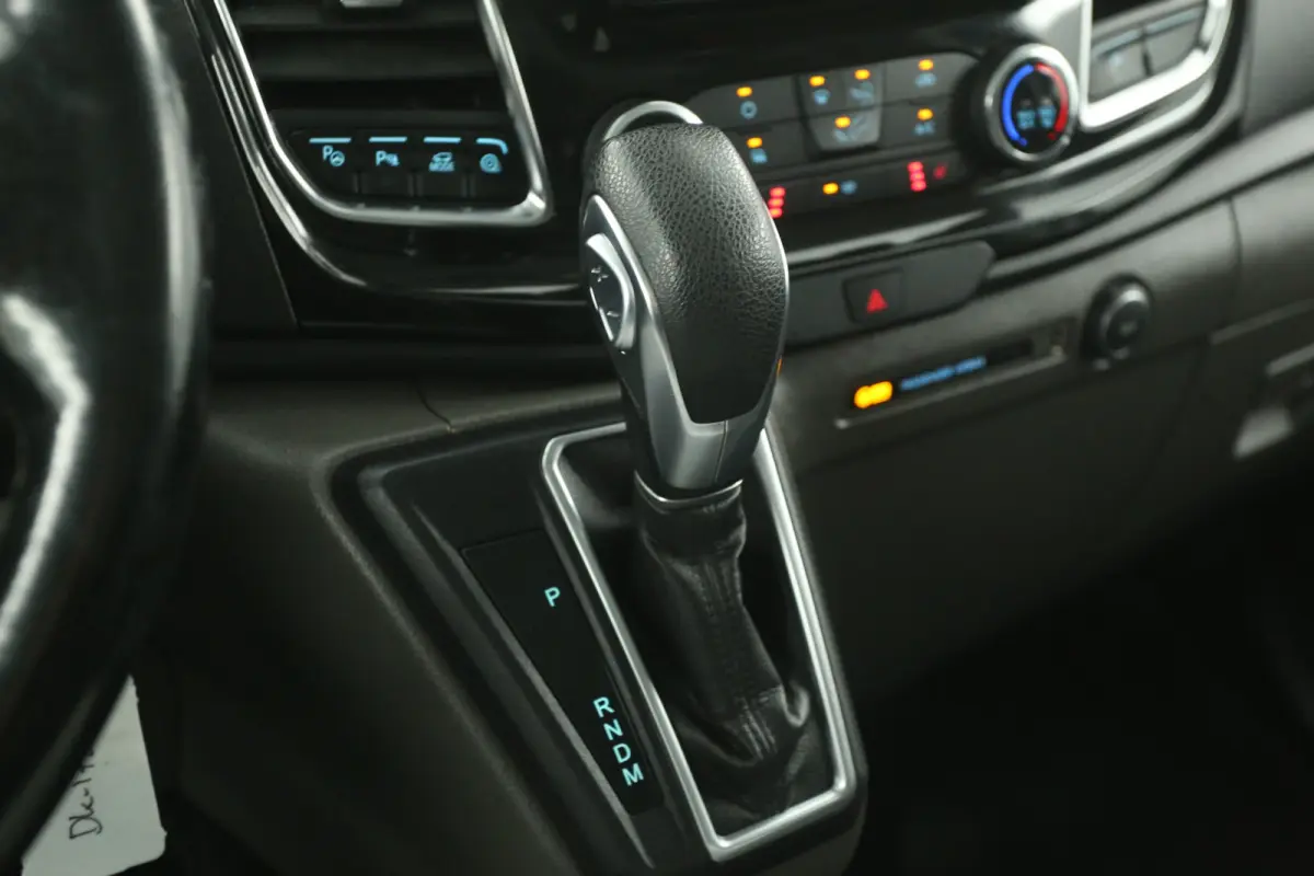 2.0 TDCI L1H1 Sport | Marge | Automaat | Airco | Camera | Cruise | Carplay | 3 Zits | Trekhaak