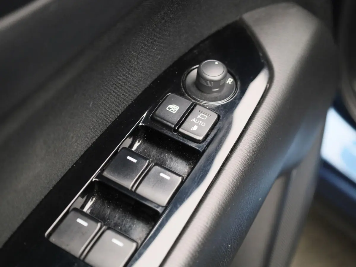 2.0 SkyActiv-G 165 TS+ | Parkeersensoren | Trekhaak | Stoelverwarming | Stuurverwarming | Climate Control |