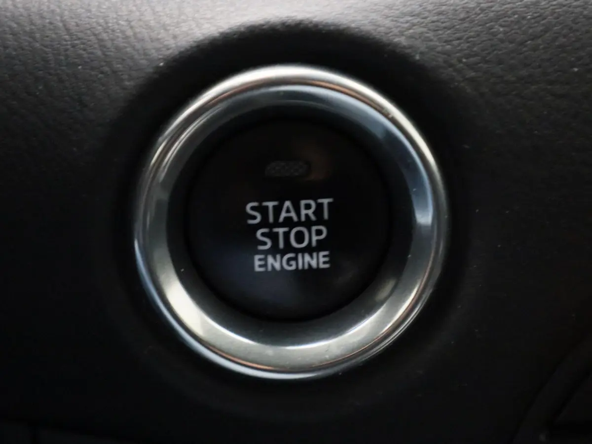 2.0 SkyActiv-G 165 TS+ | Parkeersensoren | Trekhaak | Stoelverwarming | Stuurverwarming | Climate Control |