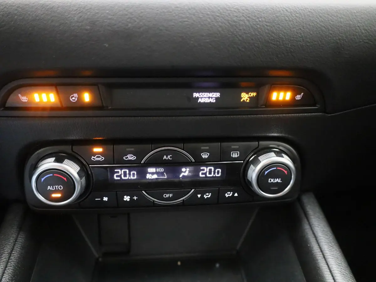 2.0 SkyActiv-G 165 TS+ | Parkeersensoren | Trekhaak | Stoelverwarming | Stuurverwarming | Climate Control |