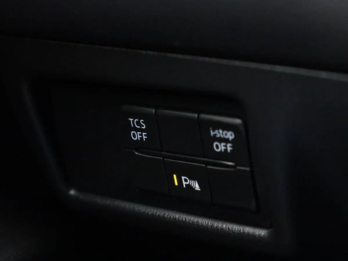 2.0 SkyActiv-G 165 TS+ | Parkeersensoren | Trekhaak | Stoelverwarming | Stuurverwarming | Climate Control |