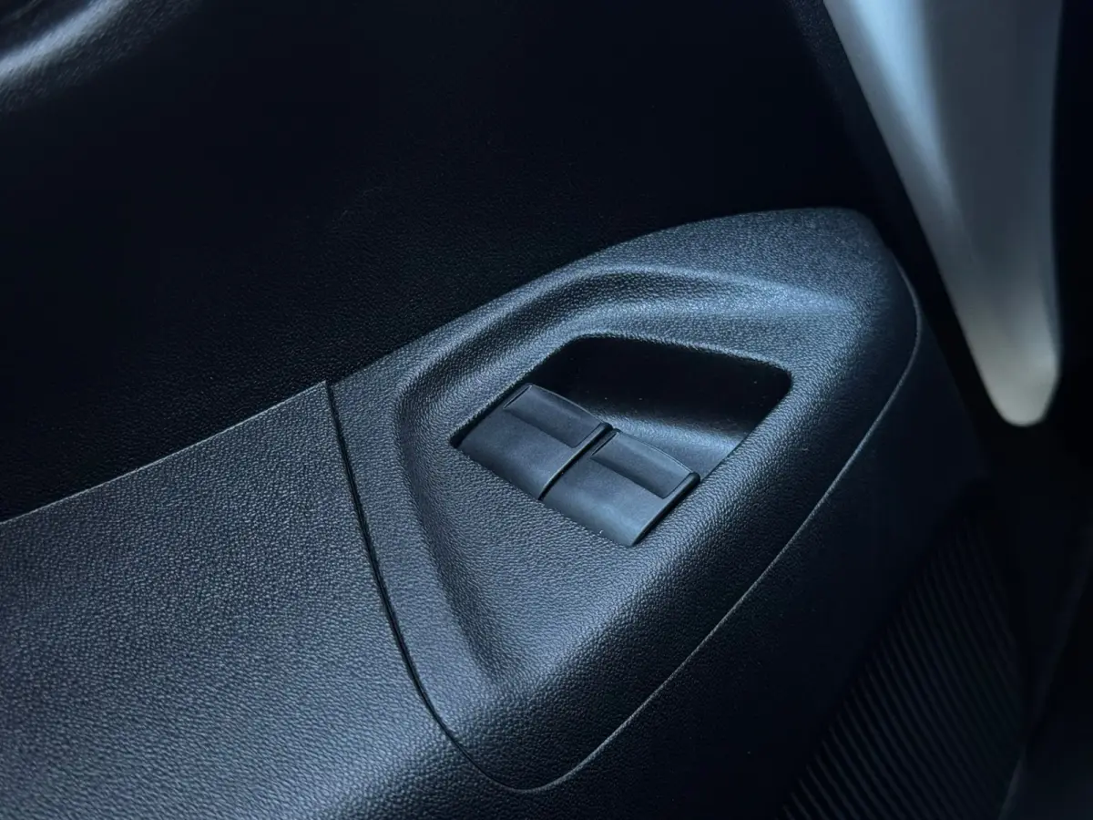 1.0 e-VTi 5-Deurs Active Multimedia-scherm Parkeer Sensoren