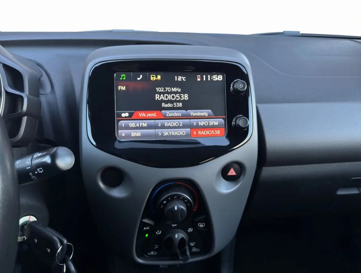 1.0 e-VTi 5-Deurs Active Multimedia-scherm Parkeer Sensoren
