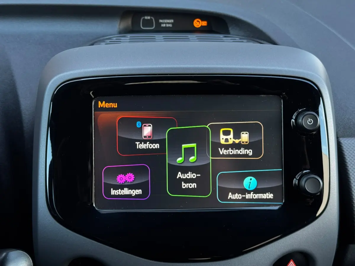 1.0 e-VTi 5-Deurs Active Multimedia-scherm Parkeer Sensoren