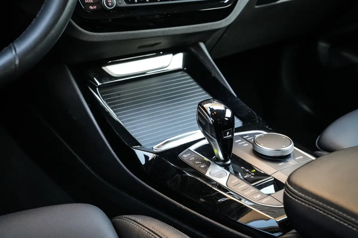 XDrive30e Business Edition Plus | Clima | Cruise | Metalic | 360 camera | Leder | Mooi! |