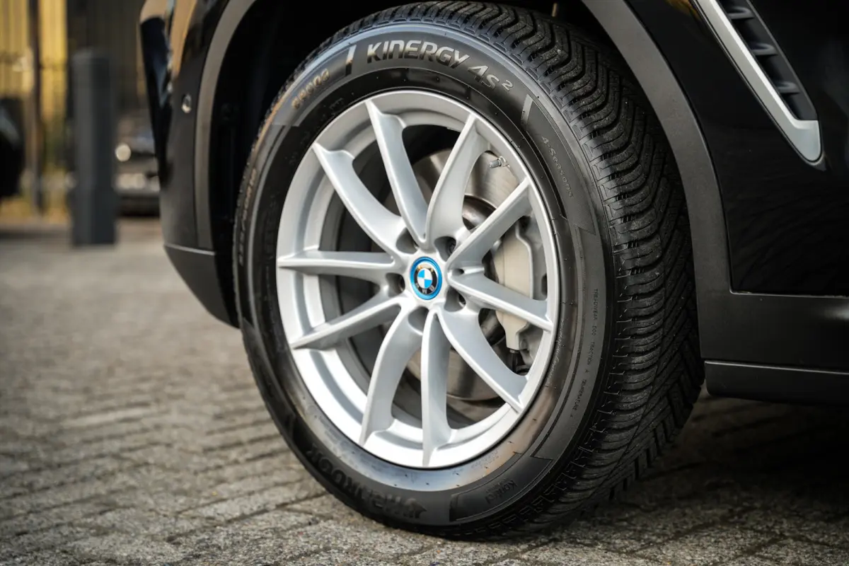 XDrive30e Business Edition Plus | Clima | Cruise | Metalic | 360 camera | Leder | Mooi! |