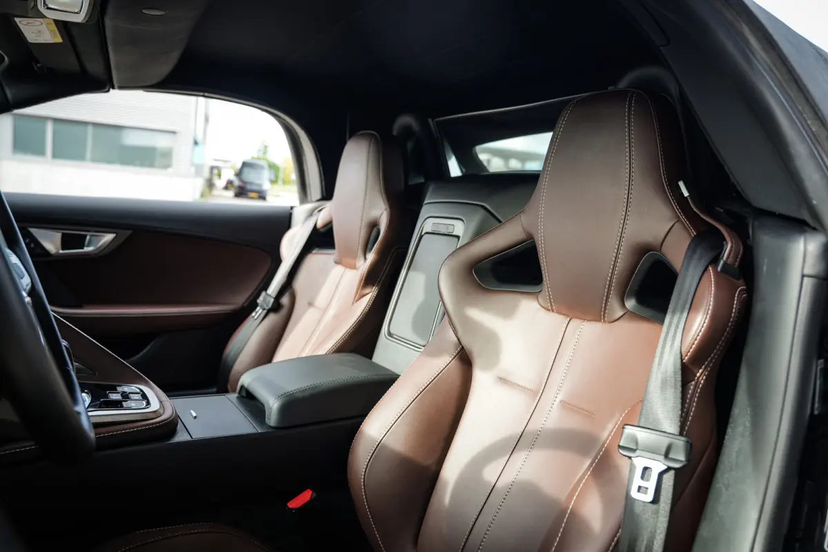 3.0 V6 | 100% JAGUAR SERVICE FILE | SPORTSTOELEN | CLIMA | LEDER | NAVI | CAMERA |