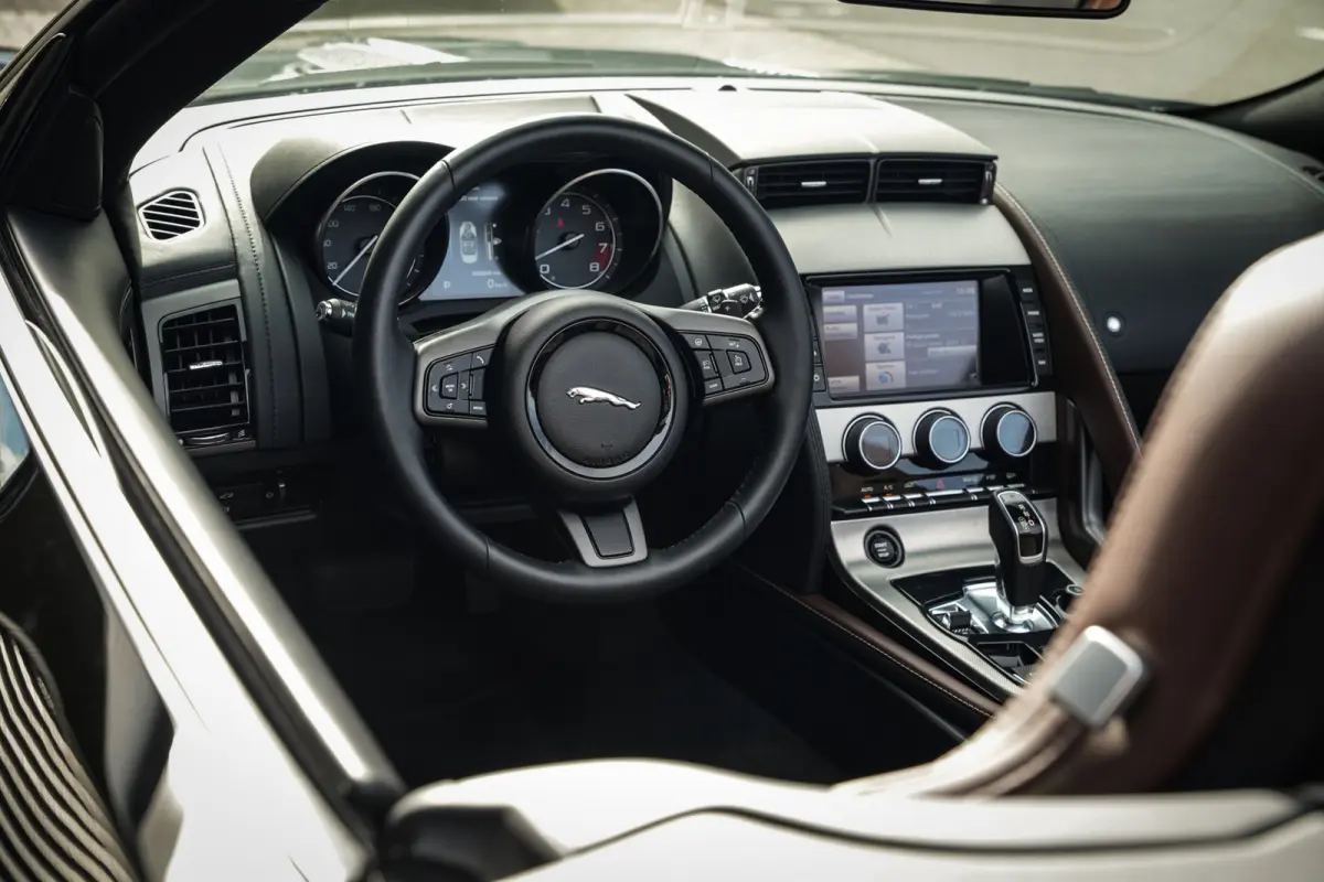 3.0 V6 | 100% JAGUAR SERVICE FILE | SPORTSTOELEN | CLIMA | LEDER | NAVI | CAMERA |