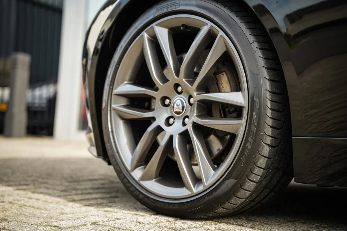 3.0 V6 | 100% JAGUAR SERVICE FILE | SPORTSTOELEN | CLIMA | LEDER | NAVI | CAMERA |