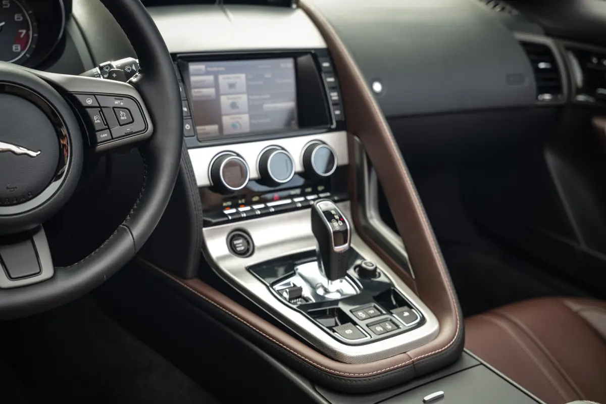 3.0 V6 | 100% JAGUAR SERVICE FILE | SPORTSTOELEN | CLIMA | LEDER | NAVI | CAMERA |