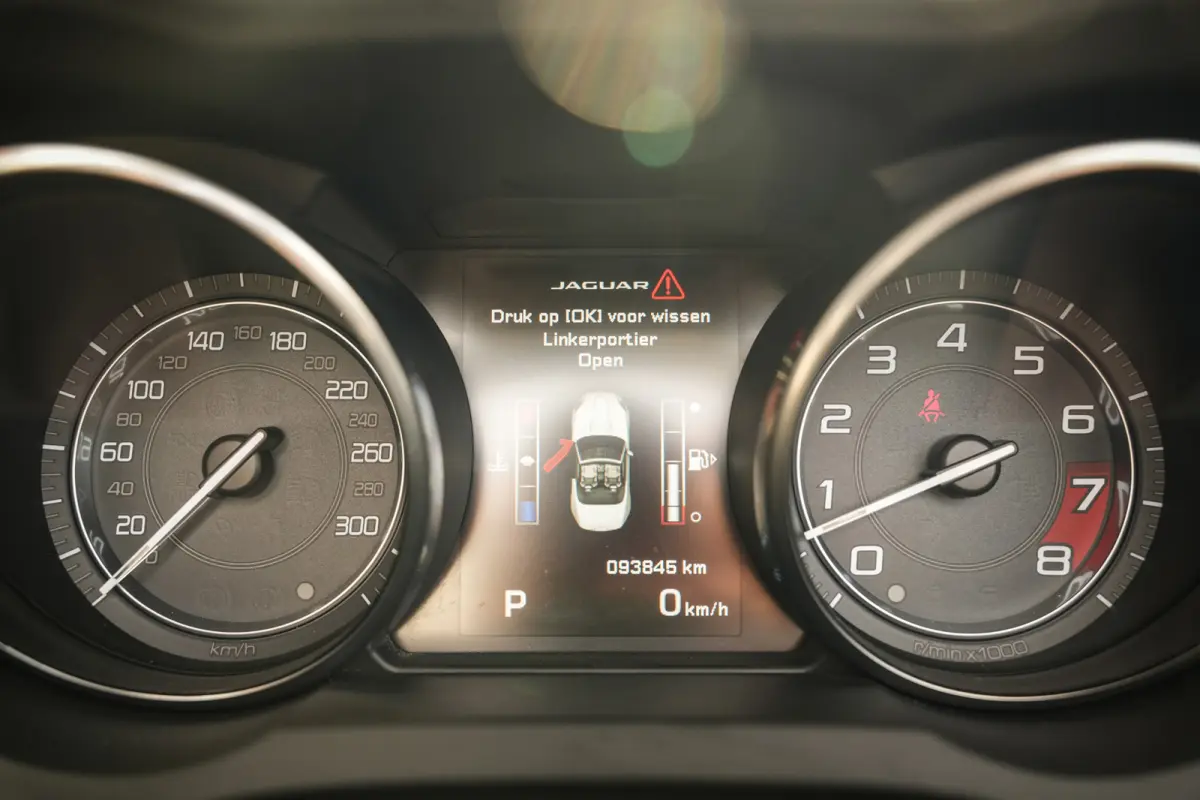 3.0 V6 | 100% JAGUAR SERVICE FILE | SPORTSTOELEN | CLIMA | LEDER | NAVI | CAMERA |