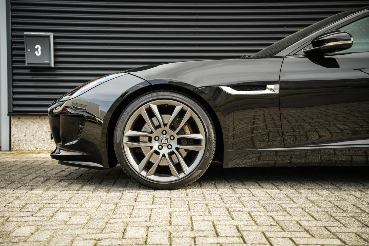 3.0 V6 | 100% JAGUAR SERVICE FILE | SPORTSTOELEN | CLIMA | LEDER | NAVI | CAMERA |