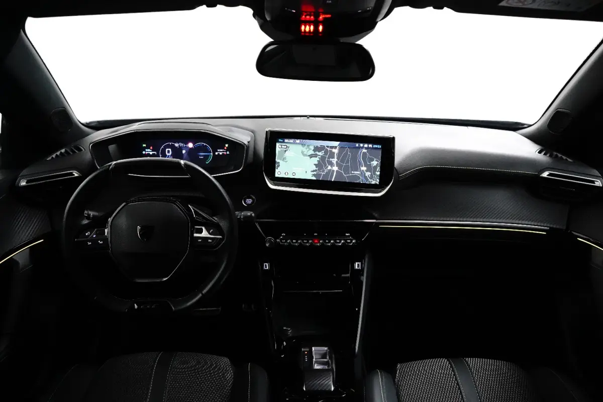 1.2 Hybrid 145 GT Rondomzicht Camera | Navigatie | Carplay | Leder/Stof | Adaptieve Cruise | Digitaal Dashboard | Climate | 360 camera | Achteruitrijcamera | Adaptieve Cruise Control