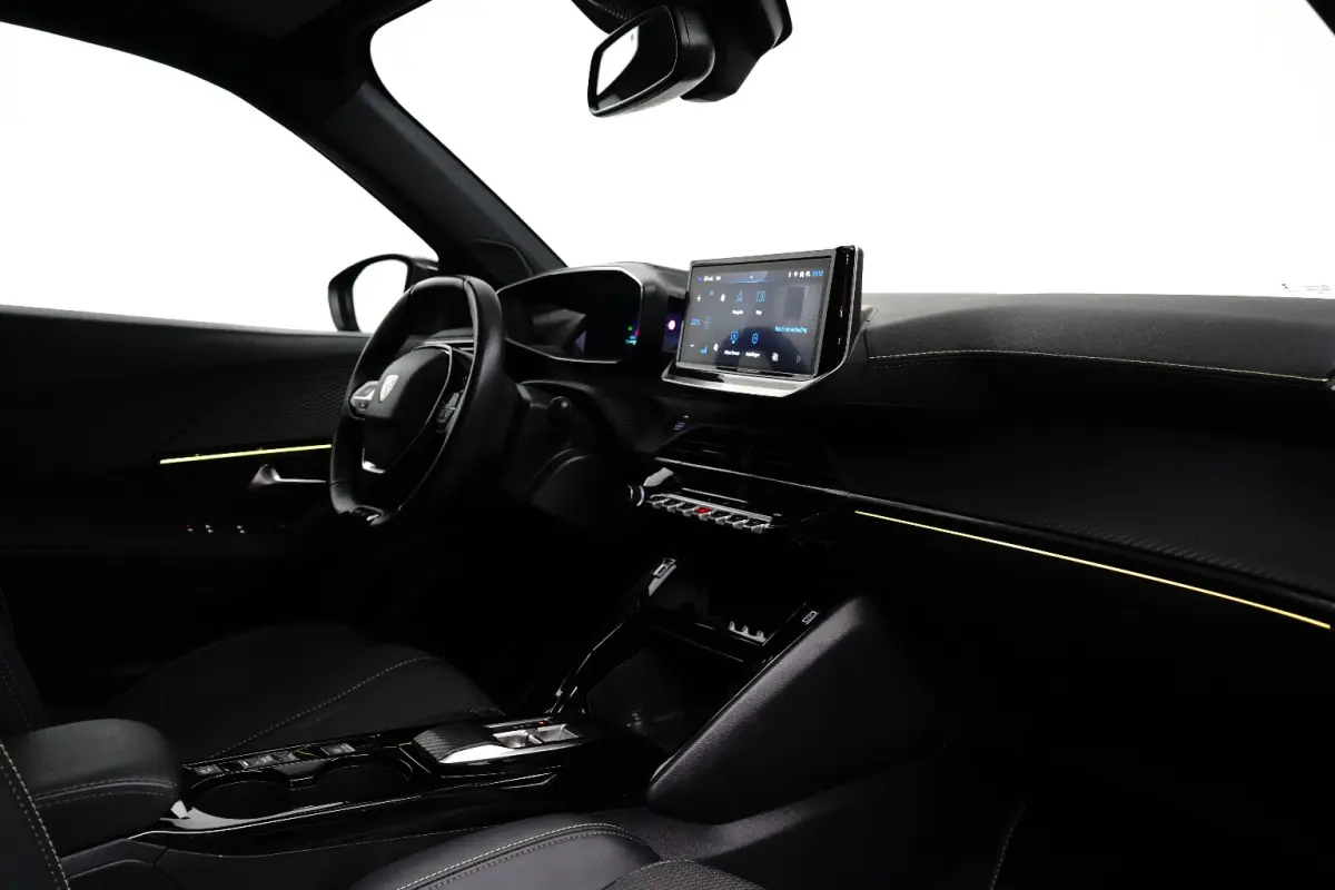 1.2 Hybrid 145 GT Rondomzicht Camera | Navigatie | Carplay | Leder/Stof | Adaptieve Cruise | Digitaal Dashboard | Climate | 360 camera | Achteruitrijcamera | Adaptieve Cruise Control
